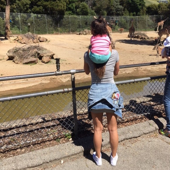 Meet your Posher, Annie - Picture 1 of 8